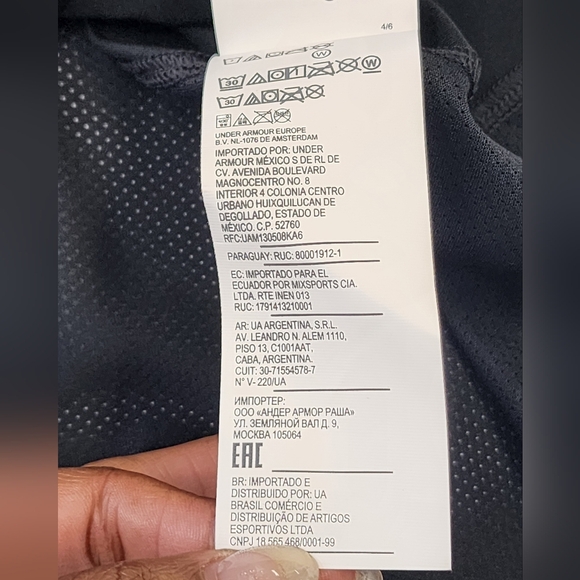 Under Armour Men's Black Long Sleeve Quarter-Zip Front Shirt Side Vents, sz 2XL - Picture 12 of 14